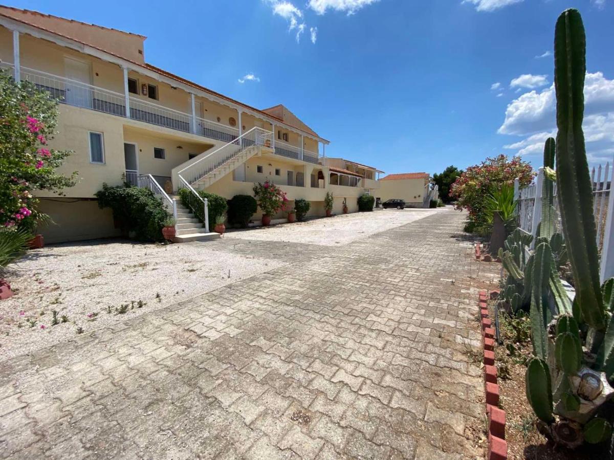 Leonidas Resort แอร์มิโอนี ภายนอก รูปภาพ
